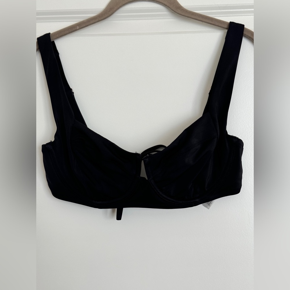 Victoria's Secret Swim Bikini Top Size 34DD